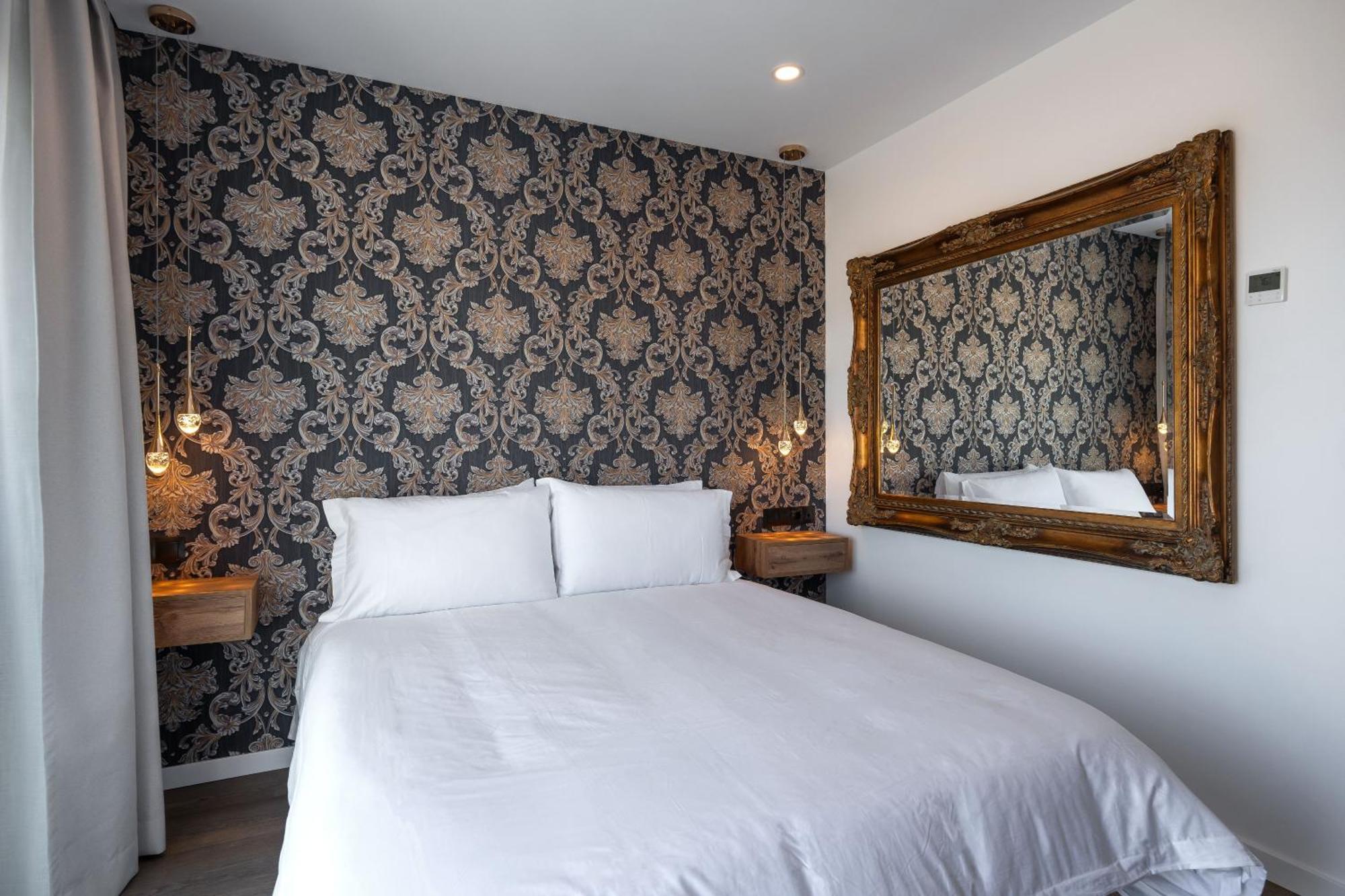 The Orange House Boutique Hotel And Upstairs Rooftop Bar Center Of La Cala De Mijas 100M From The Beach Eksteriør bilde